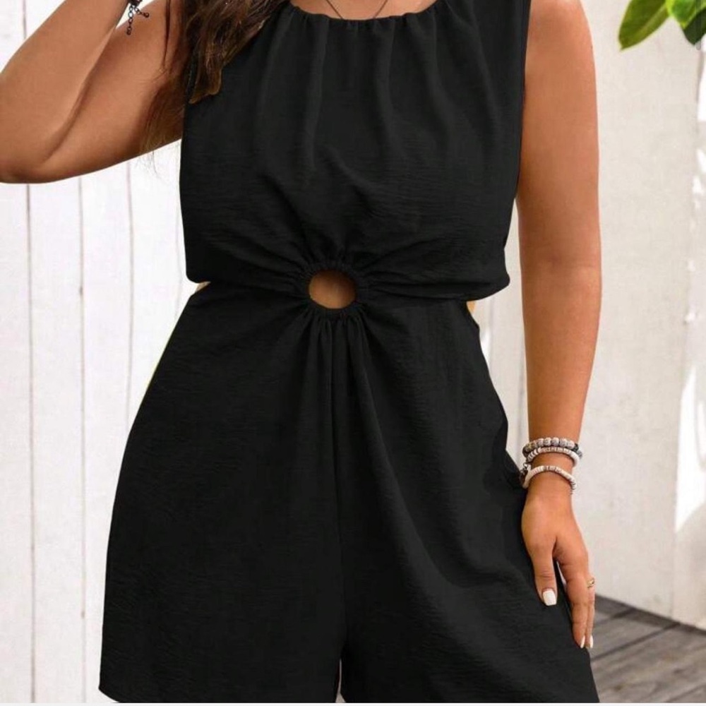 SHEIN Elegant Black Sleeveless Romper